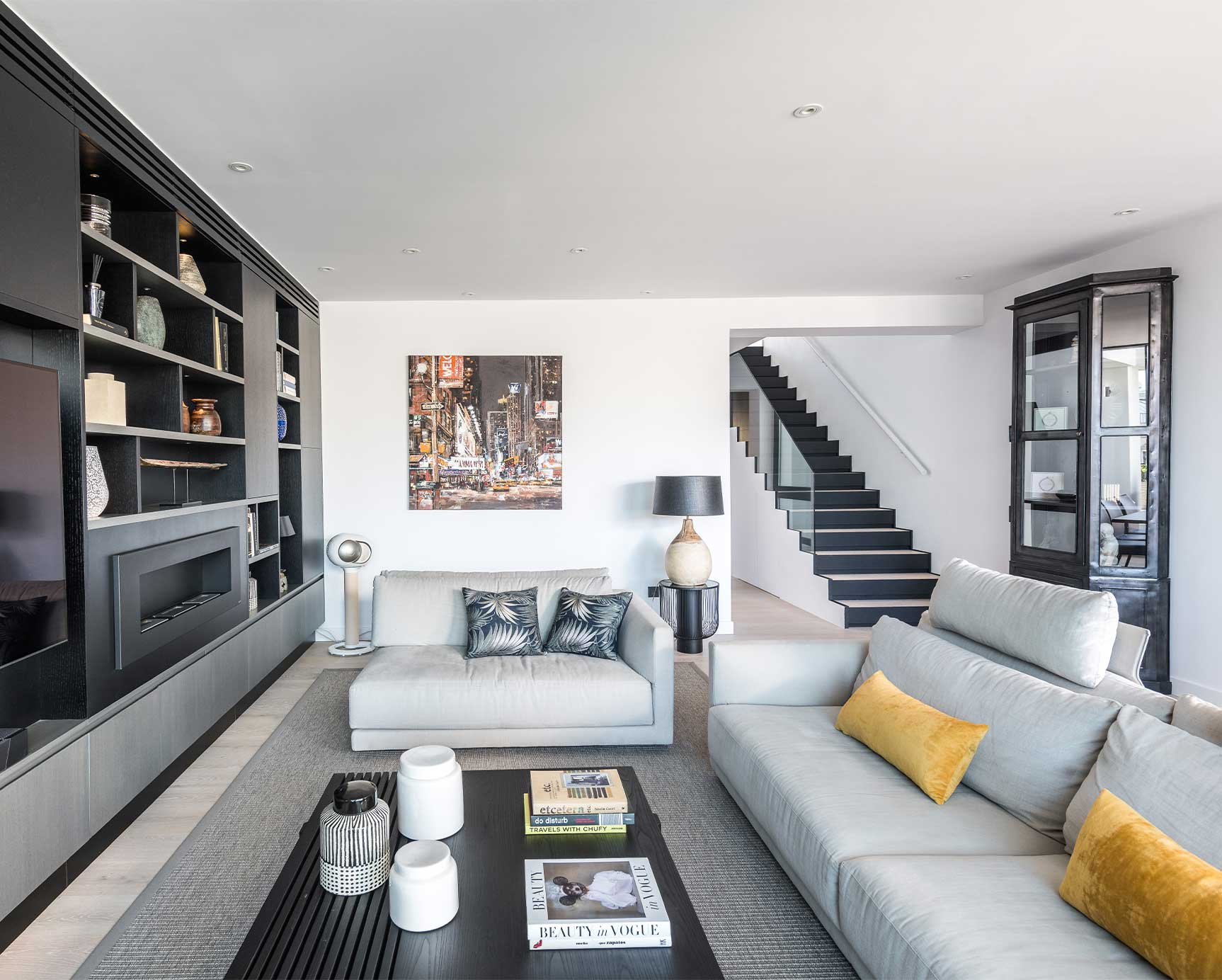 Sala de estar con sofas Sala de estar con sofas