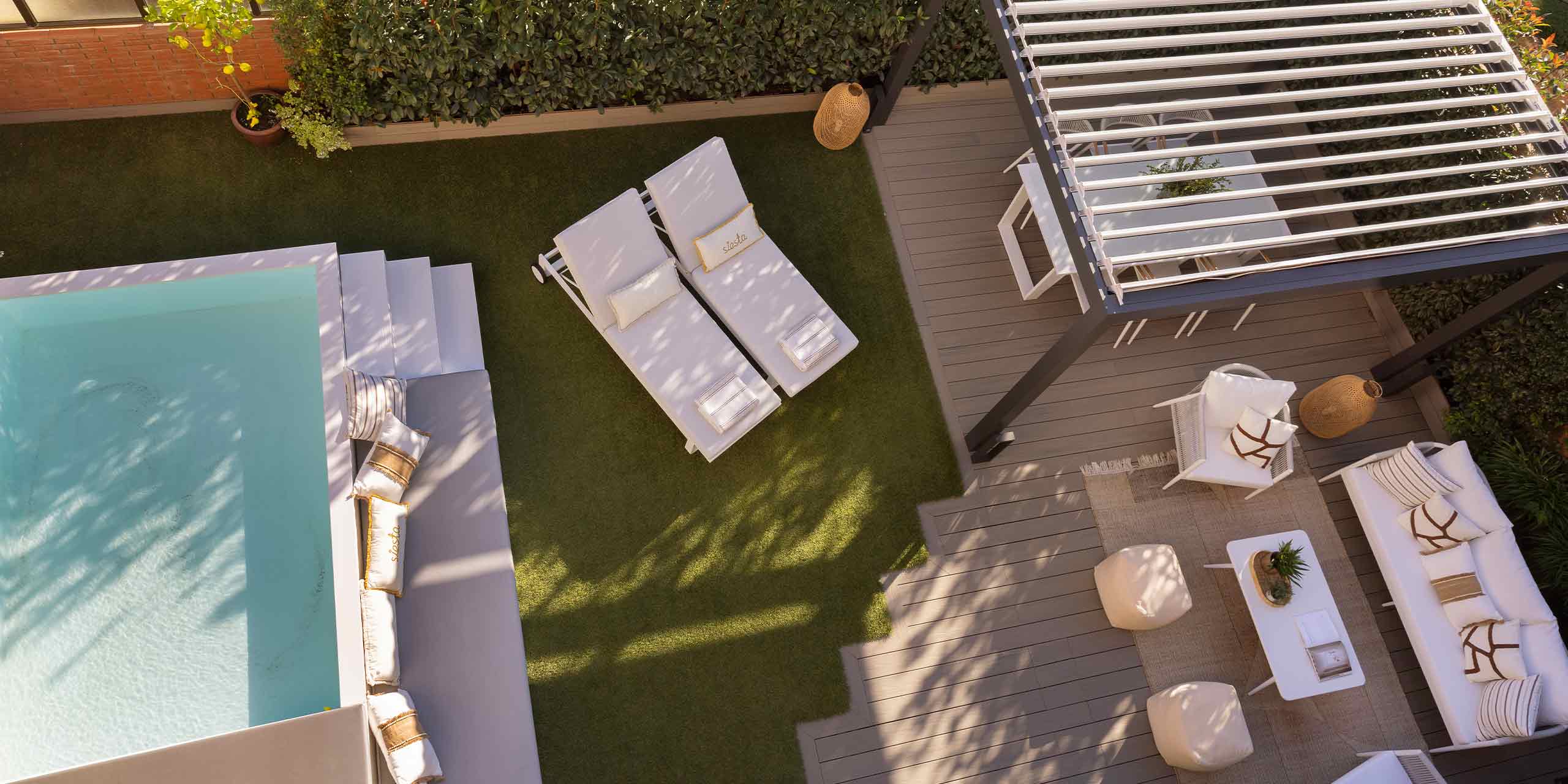 Reforma de jardín con piscina
